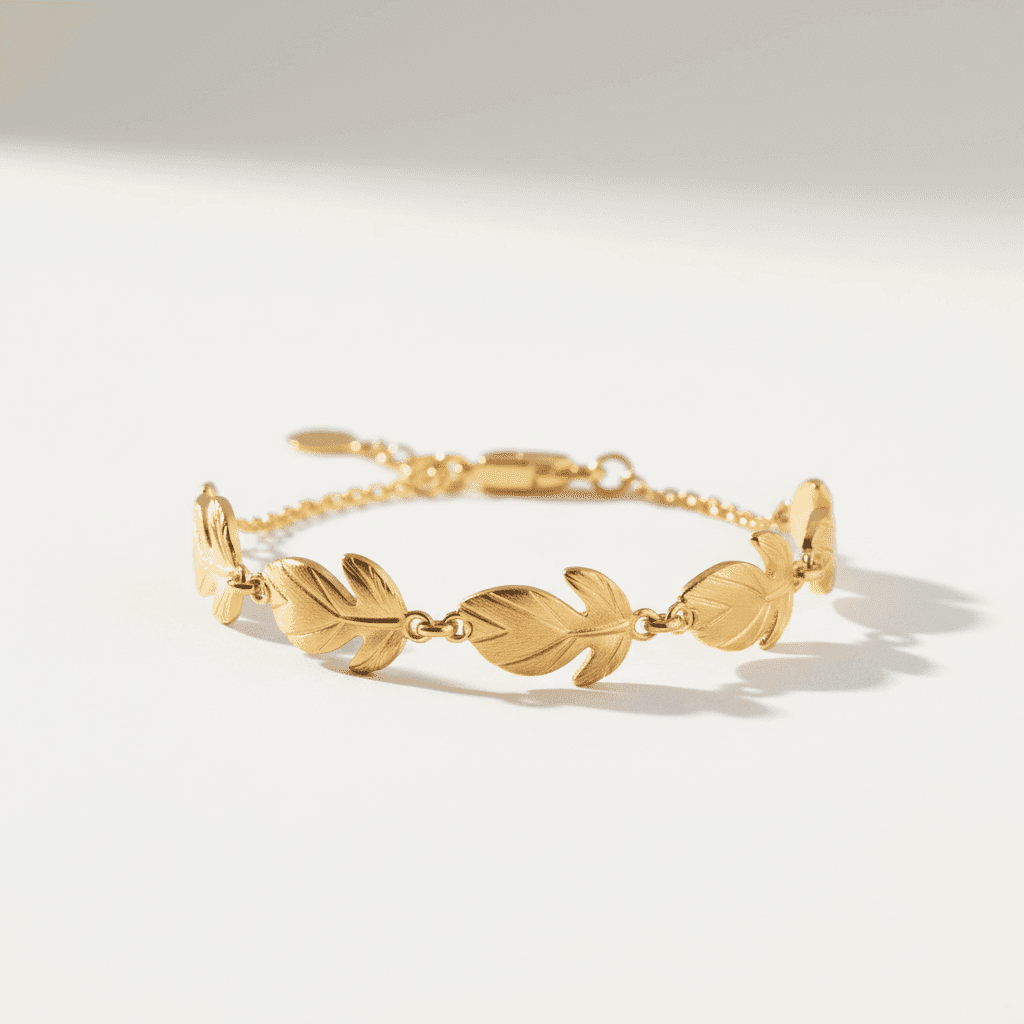 Pulsera elegante de hojas doradas